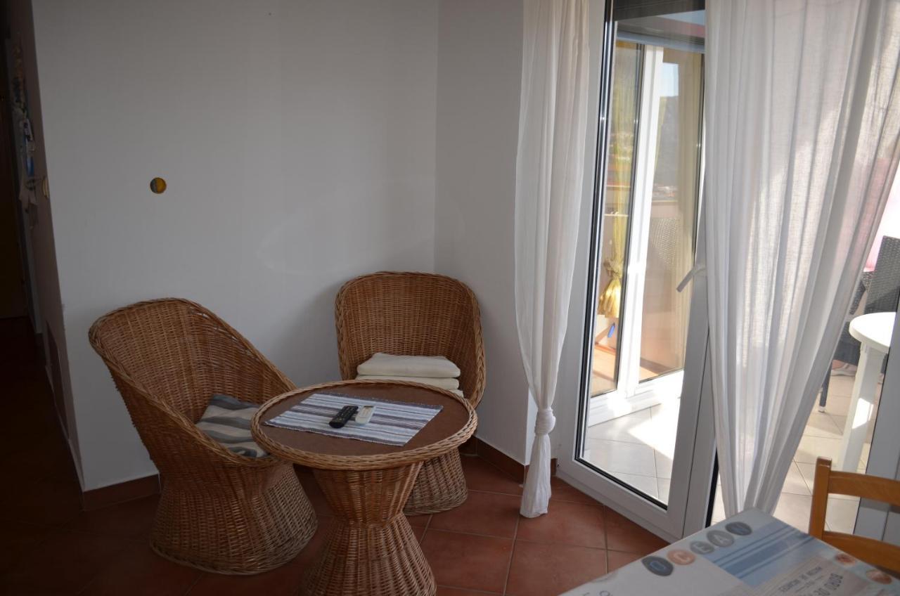 Apartments Leticia I Baska  Luaran gambar