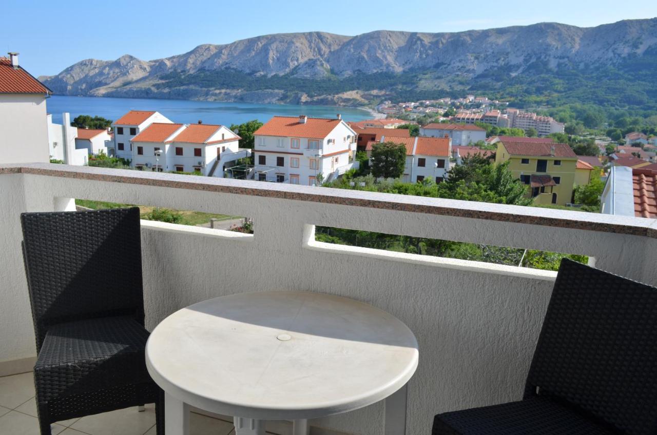Apartments Leticia I Baska  Luaran gambar