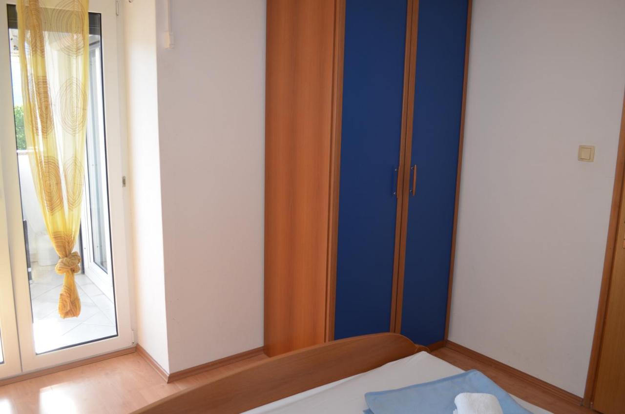 Apartments Leticia I Baska  Luaran gambar
