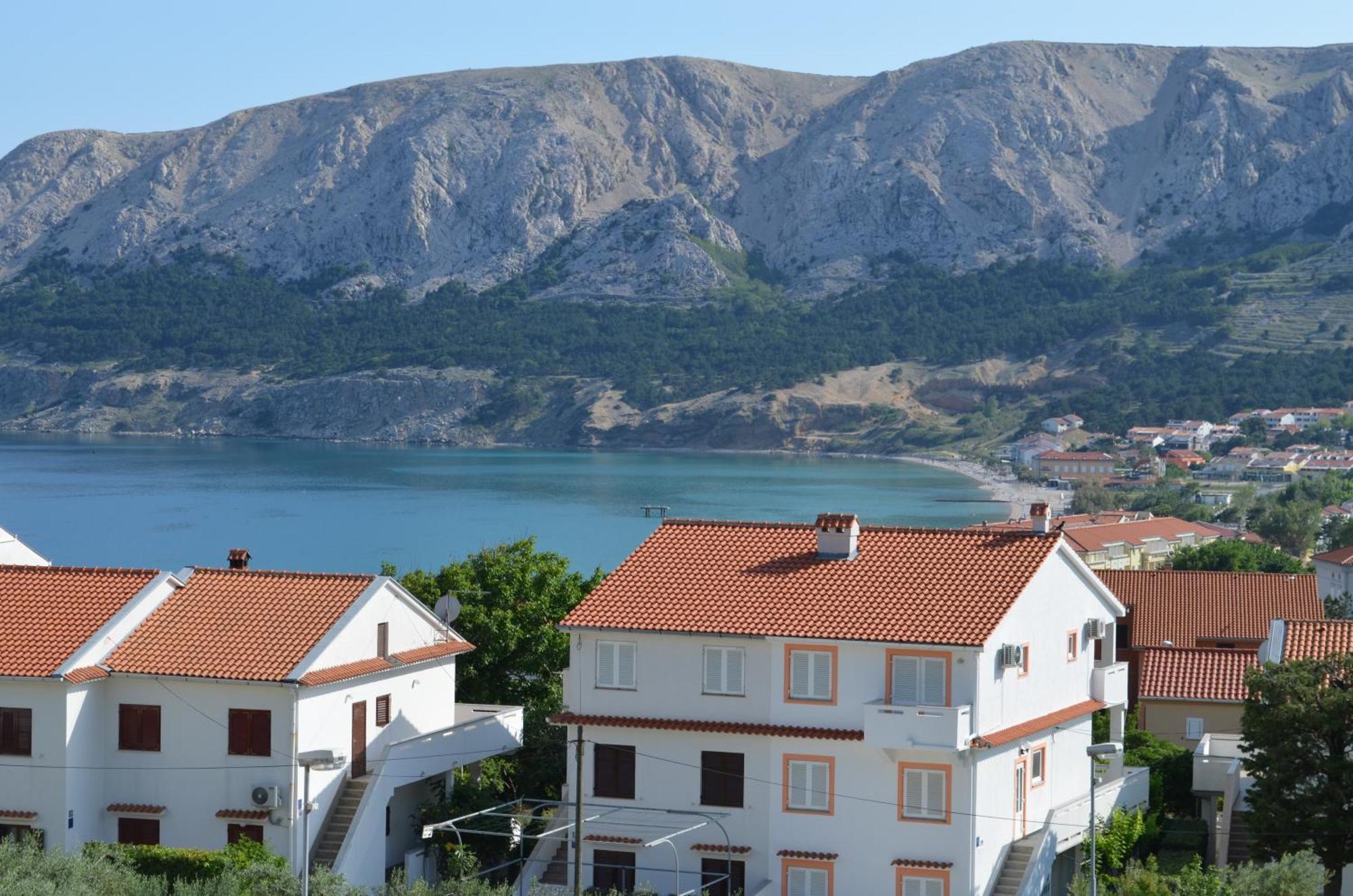 Apartments Leticia I Baska  Luaran gambar