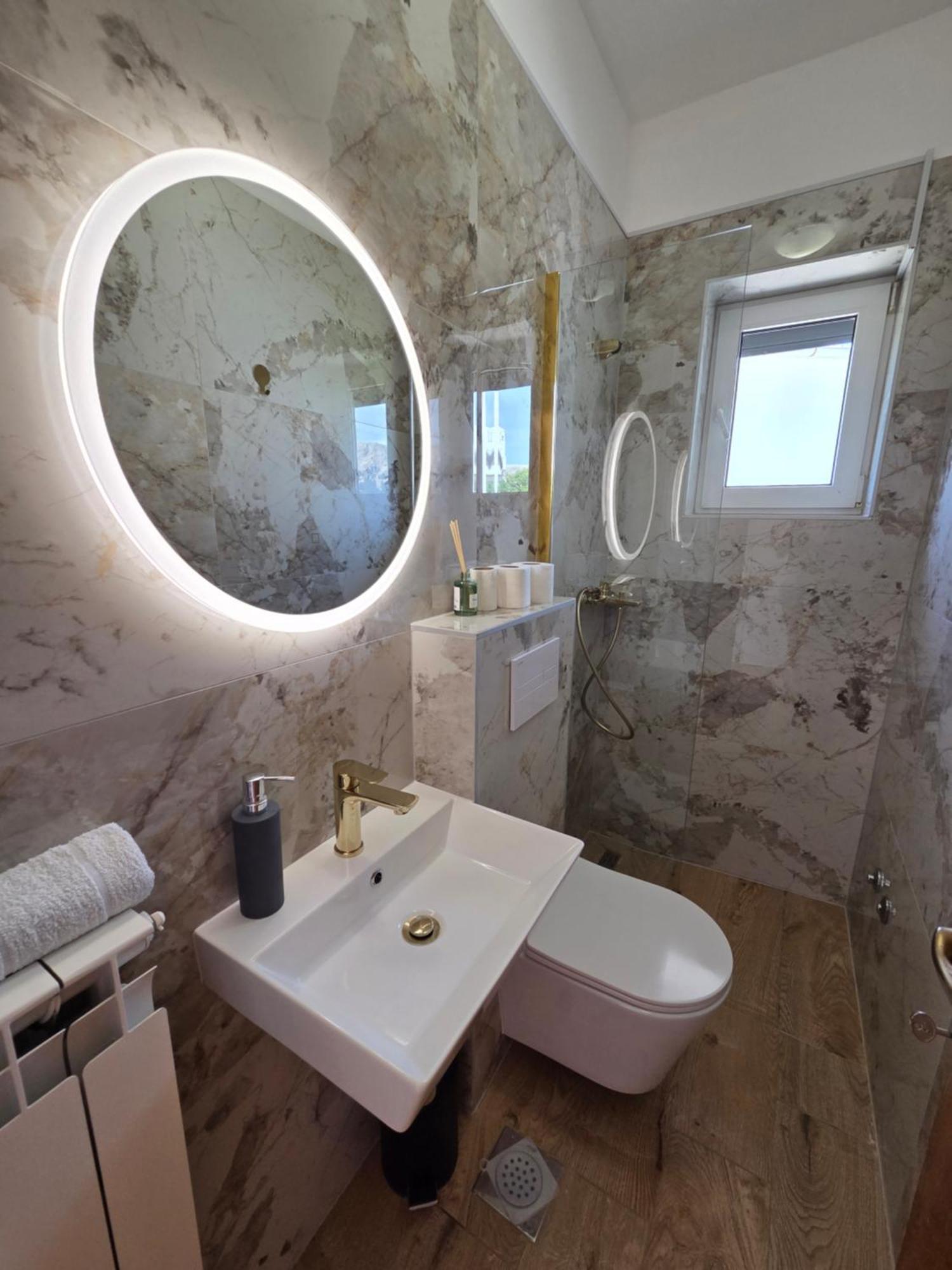 Apartments Leticia I Baska  Luaran gambar